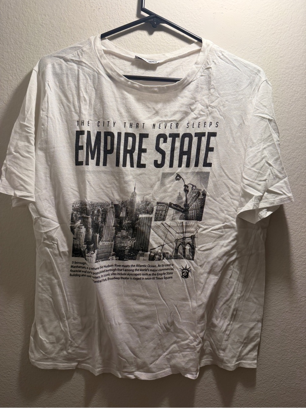Fashion Nova White Empire State Graphic Tee
